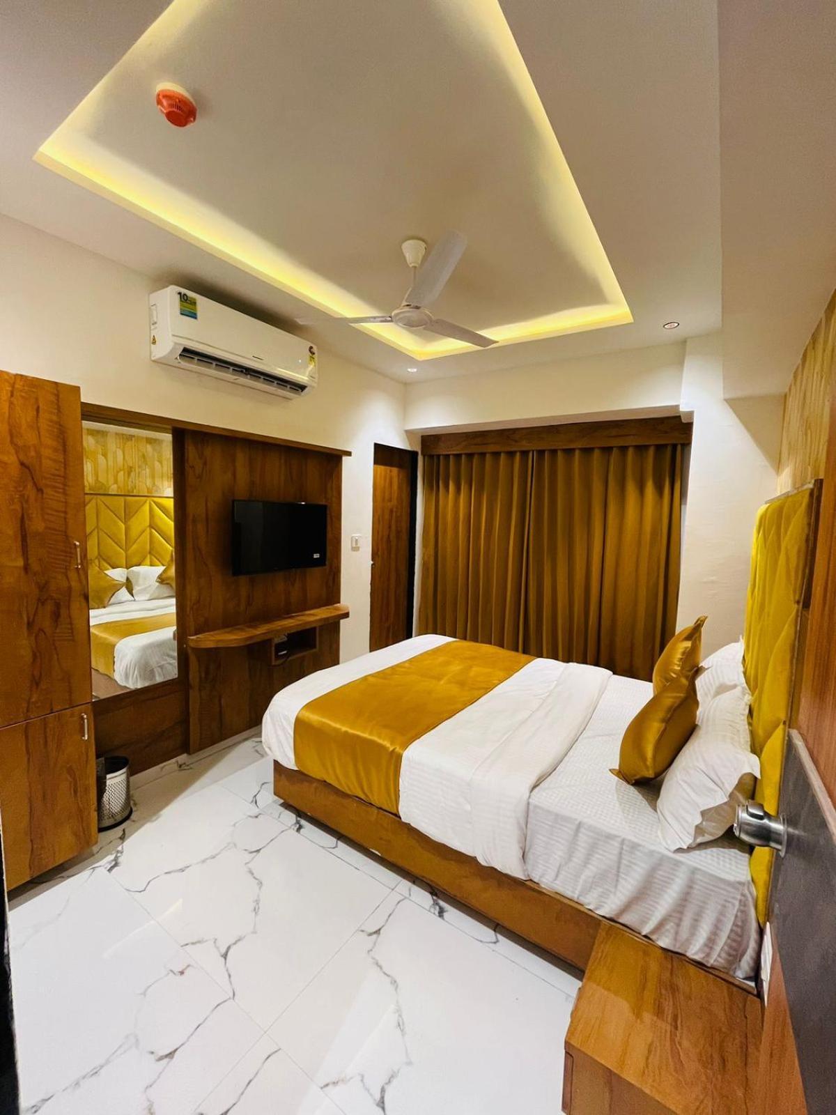 Hotel Paramount Villa Gandhinagar Exterior foto